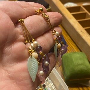 Vintage 90’s Avon Spring Swing Lucite flower dangle earrings pink purple